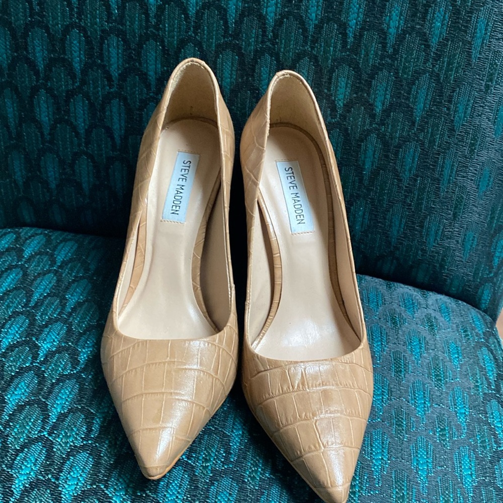 Steve Madden shoes / Steve Madden croc print. New  with tag.